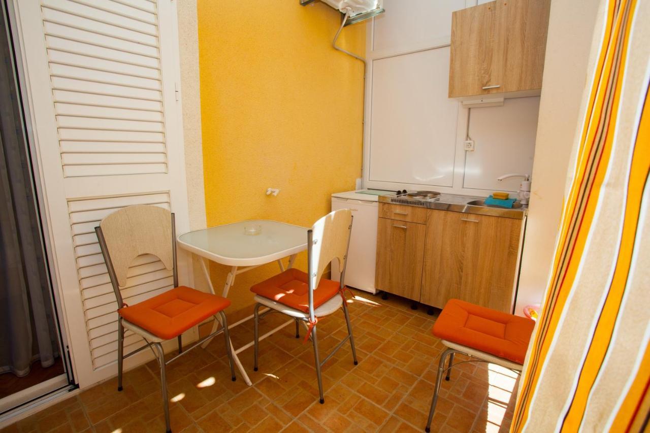 Apartments with a parking space Podgora, Makarska - 12816 Zewnętrze zdjęcie